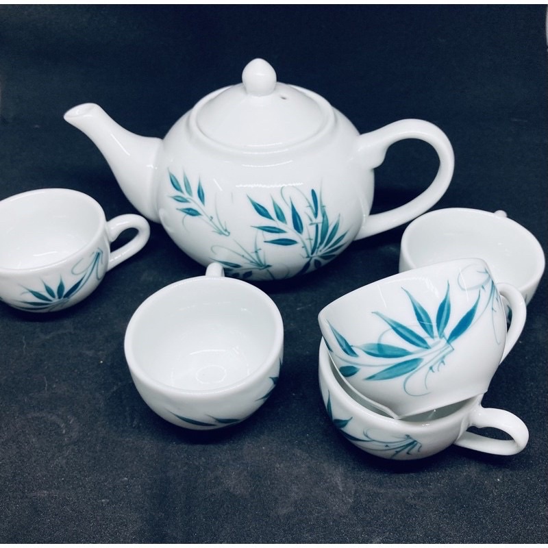 Bộ ấm tách uống chè gốm bát tràng vẽ tay lá trúc xanh lá
