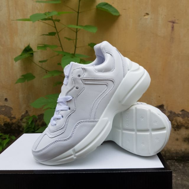 Giầy thể thao Sơn Tùng | BigBuy360 - bigbuy360.vn