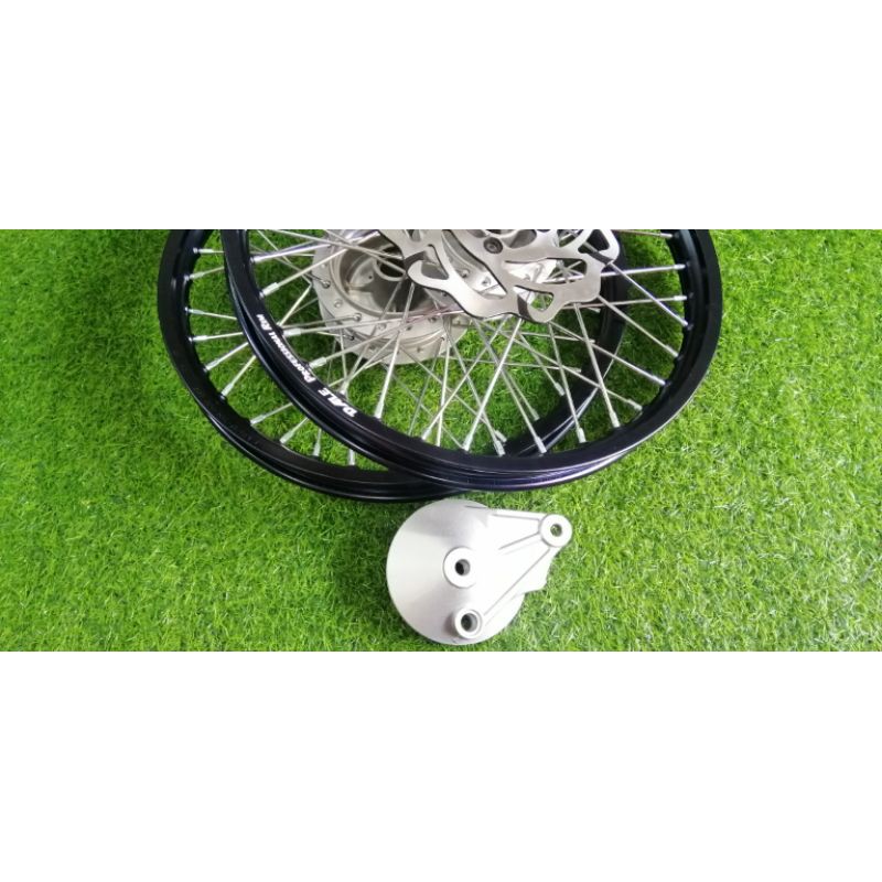 Bánh căm đùm future 125 zin theo xe lắp các dòng Honda wave căm mạ crom niềng nhôm đen thái full như hình