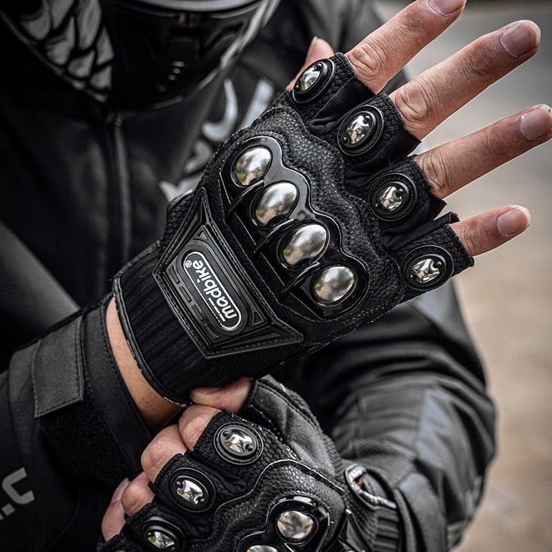 Đôi găng tay bọc thép, găng tay xe máy hở ngón cao cấp dành cho anh em đi phượt