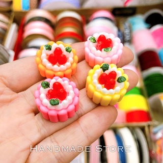Charm bánh gato dâu