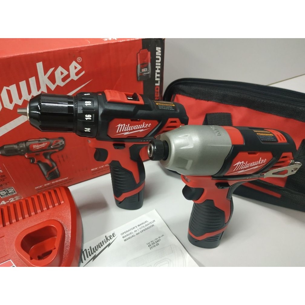 BN. Combo máy khoan và bắt vít Milwaukee M12 2494-22.