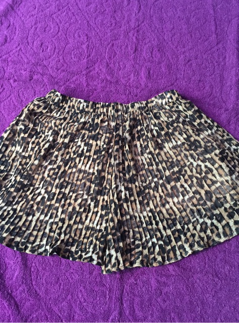 Quần dập ly xinh xắn | BigBuy360 - bigbuy360.vn