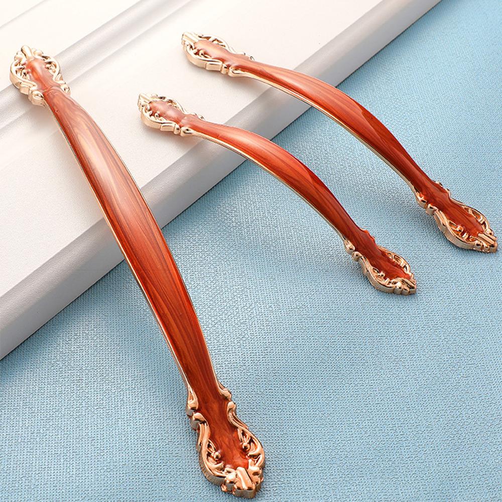 Tay Nắm Cửa Tủ Chén Nhà Bếp Sang Trọng