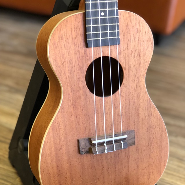 Đàn Ukulele Gỗ Cao Cấp STATION-BR-950