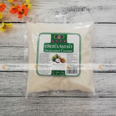 Cơm dừa sấy khô hiệu live 250g