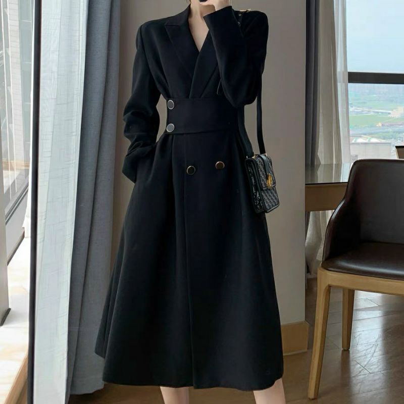 Đầm Đen Cổ Vest Dáng Dài Kèm Đai Xẻ Tà