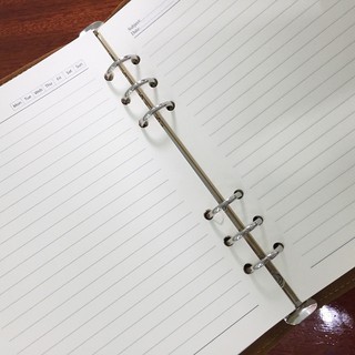 Sổ còng bìa da nút hít