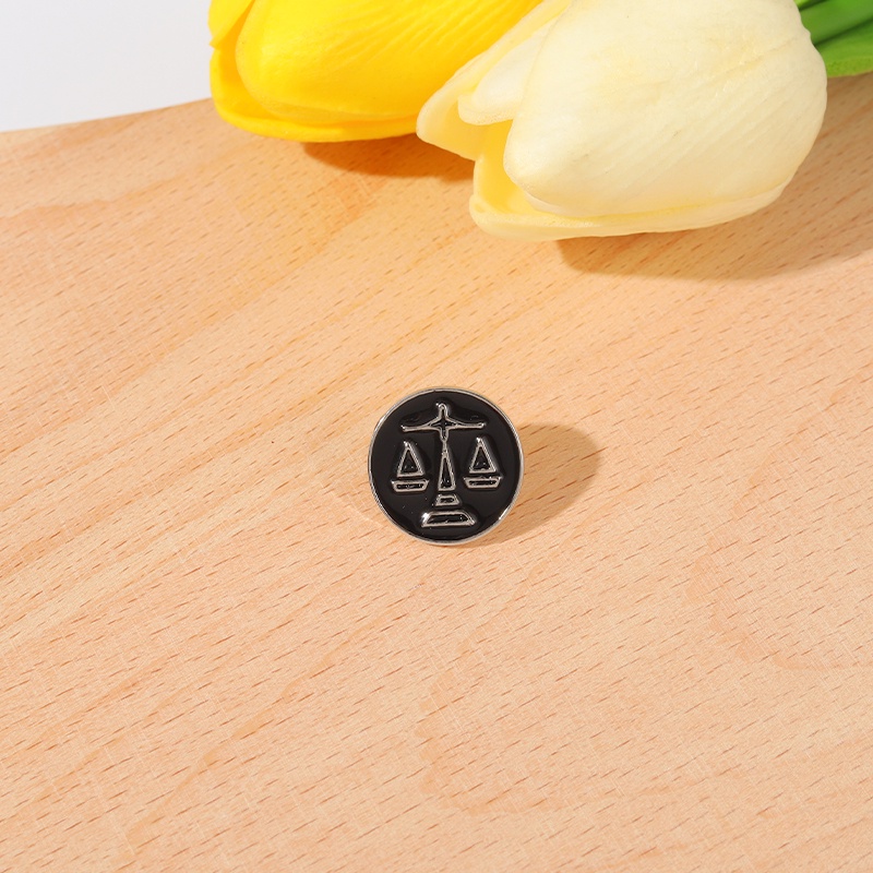 Huy Hiệu Cài Áo Hình Chòm Sao Cân Bằng Màu Đen / Bạc Phong Cách Gothic Punk