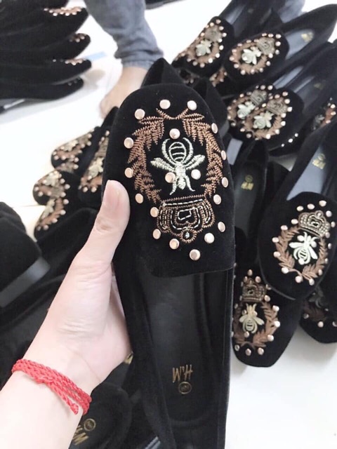 Giày Bệt thêu ong, thêu cáo kèm ảnh thật | BigBuy360 - bigbuy360.vn