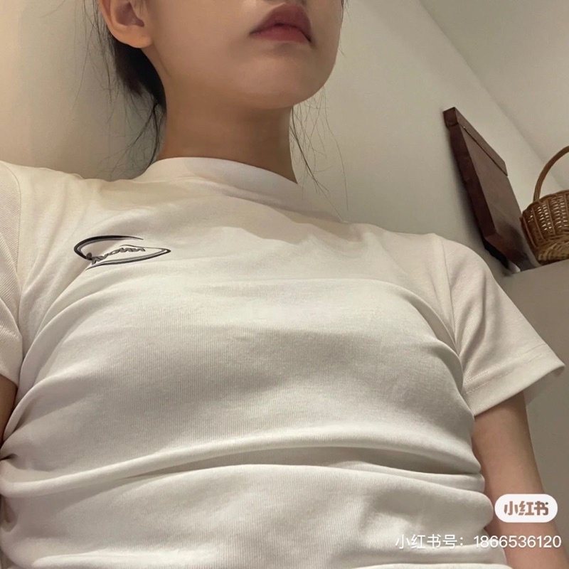 Áo thun croptop tocjean mix đồ xinh