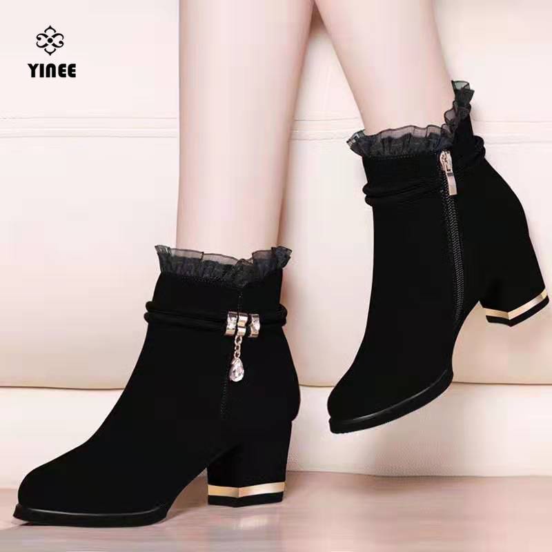 Giày bốt da lộn cổ thấp gót dày có khóa kéo bên hông phối ren dễ phối đồ thời trang thu đông cho nữ 2020 | BigBuy360 - bigbuy360.vn