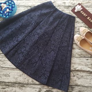 CHÂN VÁY XÒE REN XỐP