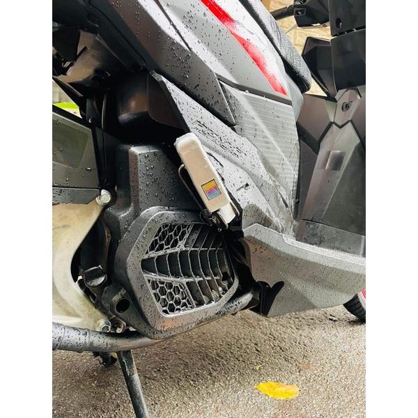 Che két ADV 150 lên vario click