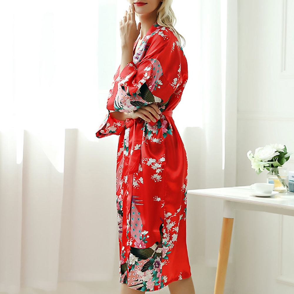 Áo choàng ngủ kimono vải lụa satin in họa tiết hoa và chim công thời trang phối dây thắt lưng | BigBuy360 - bigbuy360.vn