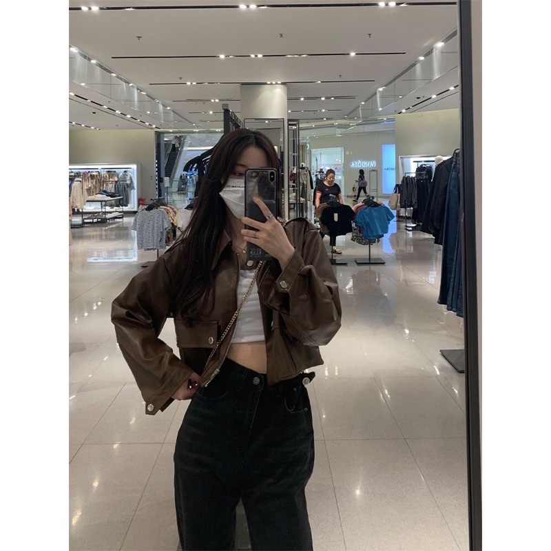 Áo khoác da croptop dáng ngăn cá tính