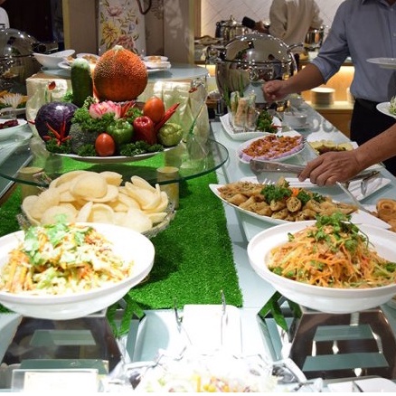 Buffet Chay Trưa Cho 02 Ngày Rằm Hàng Tháng Tại Nhà Hàng Tiệc Cưới Rạng Đông