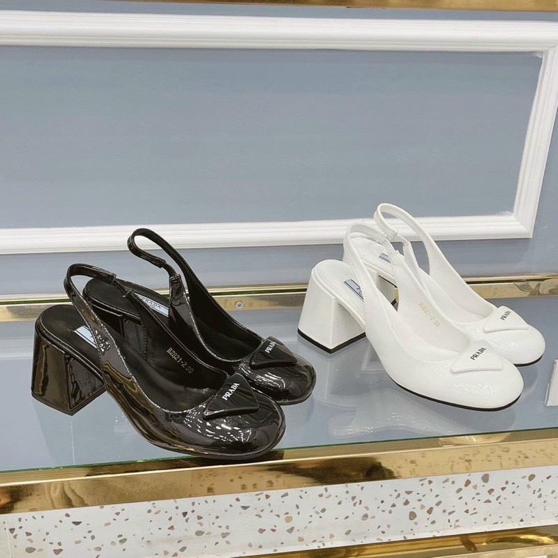Bán Sỉ- Giày sandal cao gót mũi vuông da bóng tag vuông Praa gót vuông 7cm chắn chân hot trend