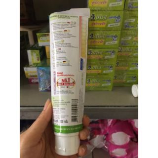 Kem đánh trắng răng sparkle Thái Lan