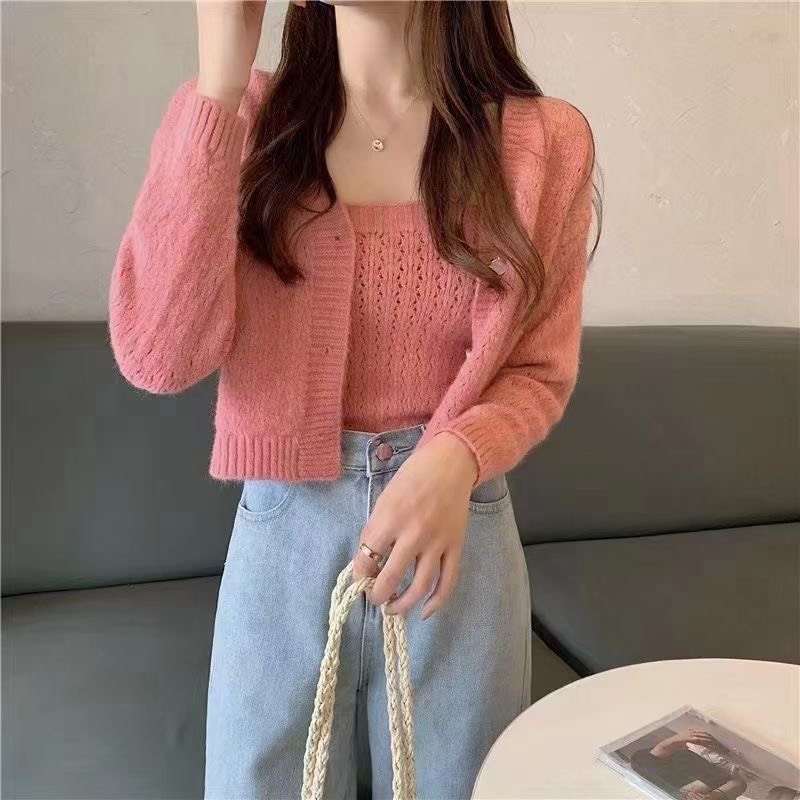 Sét áo cardigan khoác ngoài có cúc  và áo 2 dây B02, áo khoác cardigan đan len mềm mại phong cách Hàn Quốc