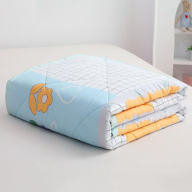 Chăn cotton có lõi nằm phòng điều hòa mát mẻ vào mùa hè có thể có thể giặt sạch cho trẻ em và người lớn