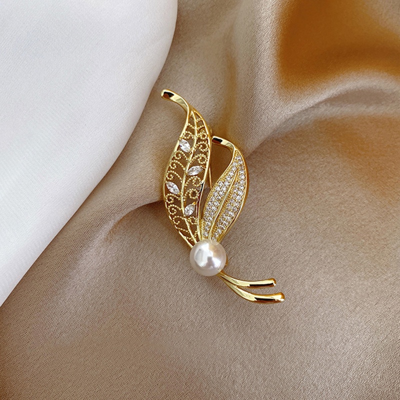 Ghim Cài Áo Đính Đá Và Ngọc Trai Nhân Tạo