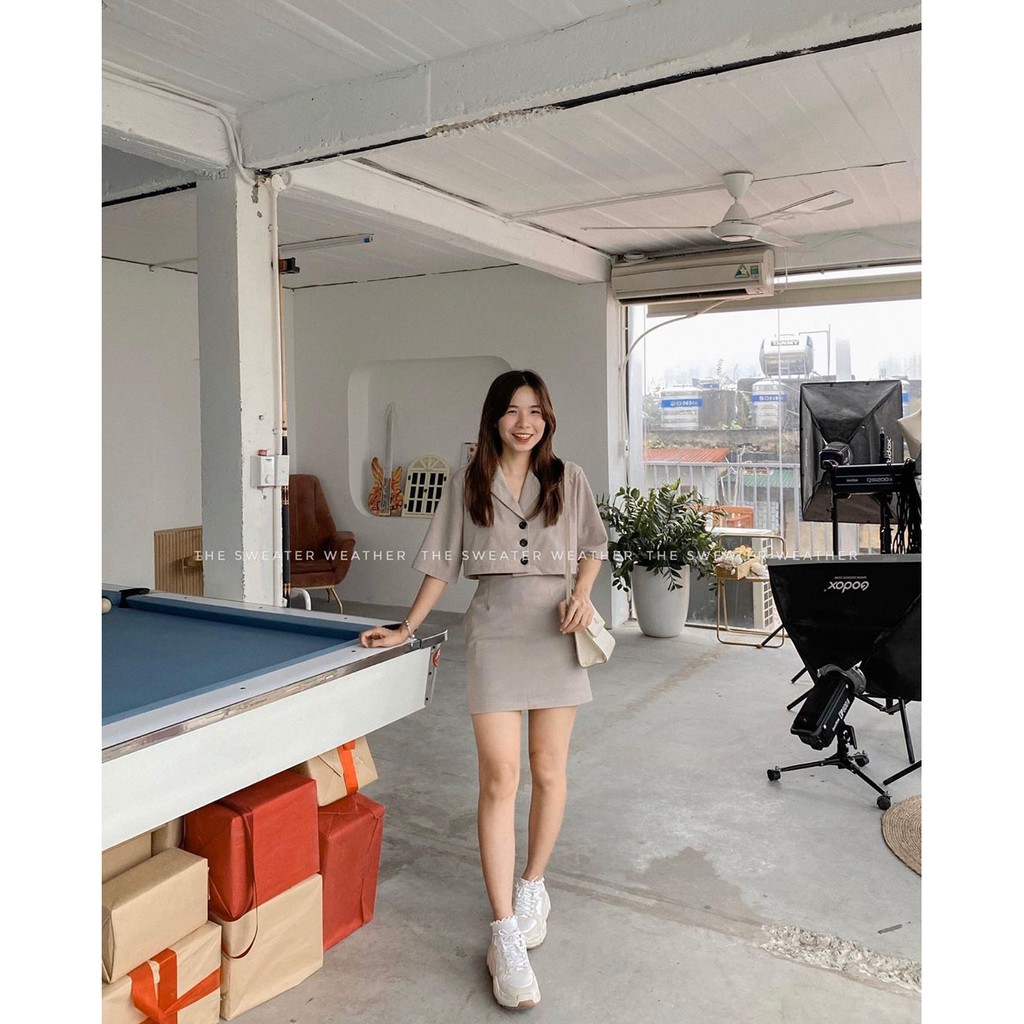 Set vest croptop kèm chân váy trơn (Ảnh thật) | BigBuy360 - bigbuy360.vn