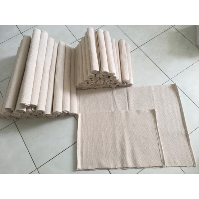 Thảm học Montessori cho bé - loại thảm mỏng dễ cuộn