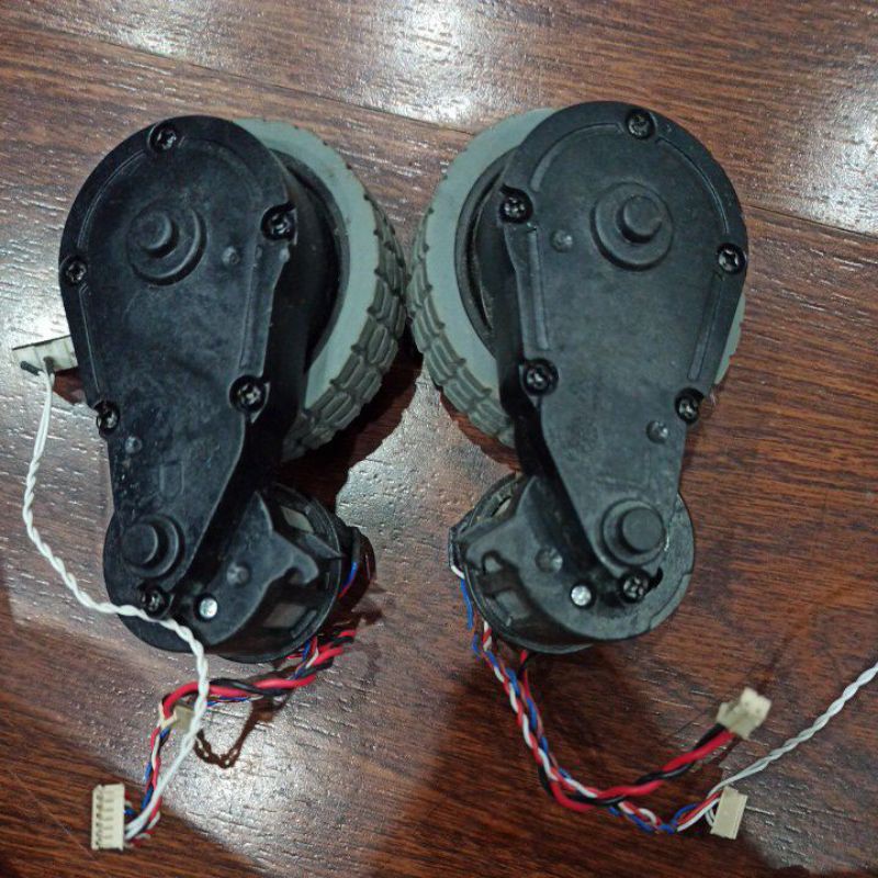 Phụ kiện máy Ecovacs Deebot T5,DJ35 , DE53, DE55, DD35, DD37