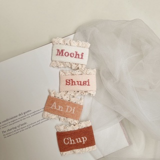 Kẹp tóc thêu tên cho bé phong cách hàn quốc