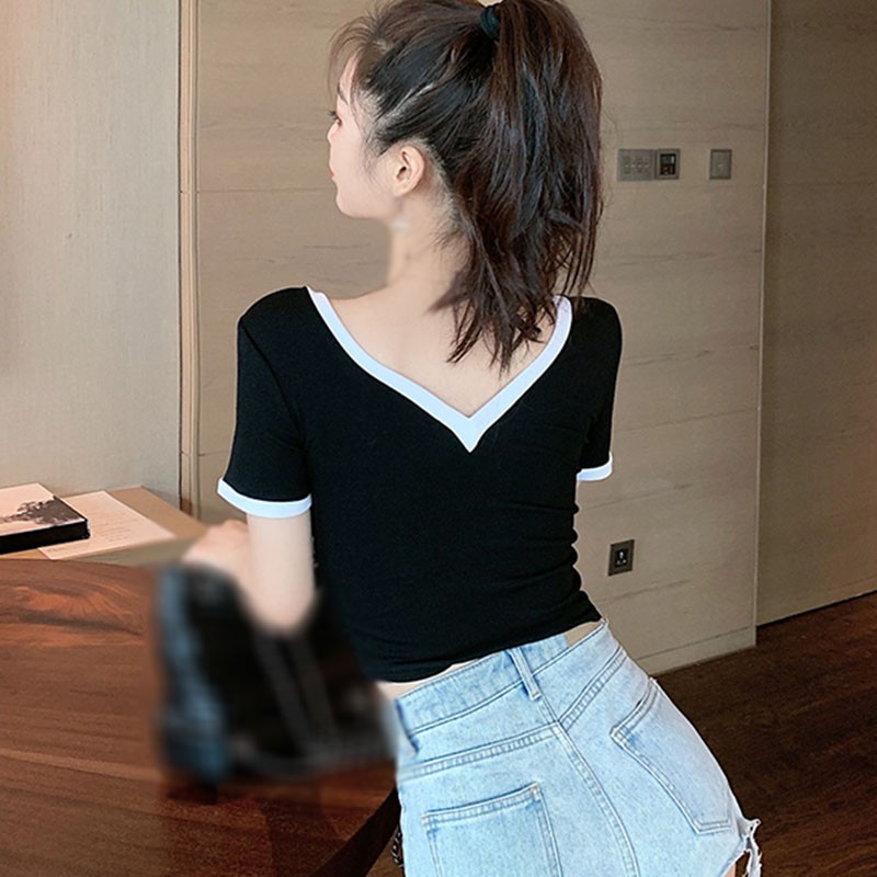 Áo Croptop Tay Ngắn Cổ Chữ V Thiết Kế Quyến Rũ Thời Trang Cho Nữ