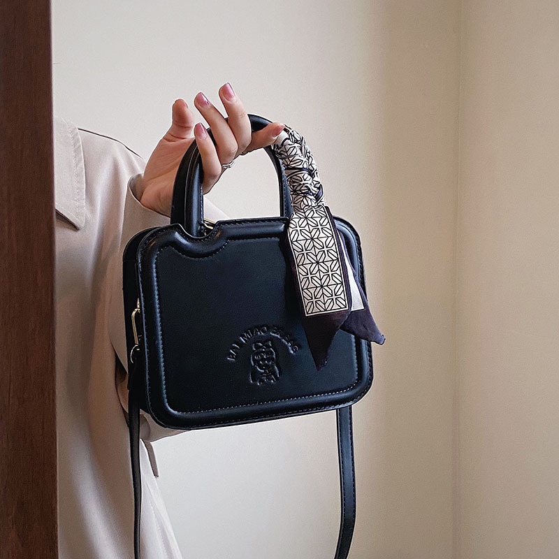 Túi Xách Đeo Vai Thiết Kế Đơn Giản Hợp Thời Trang