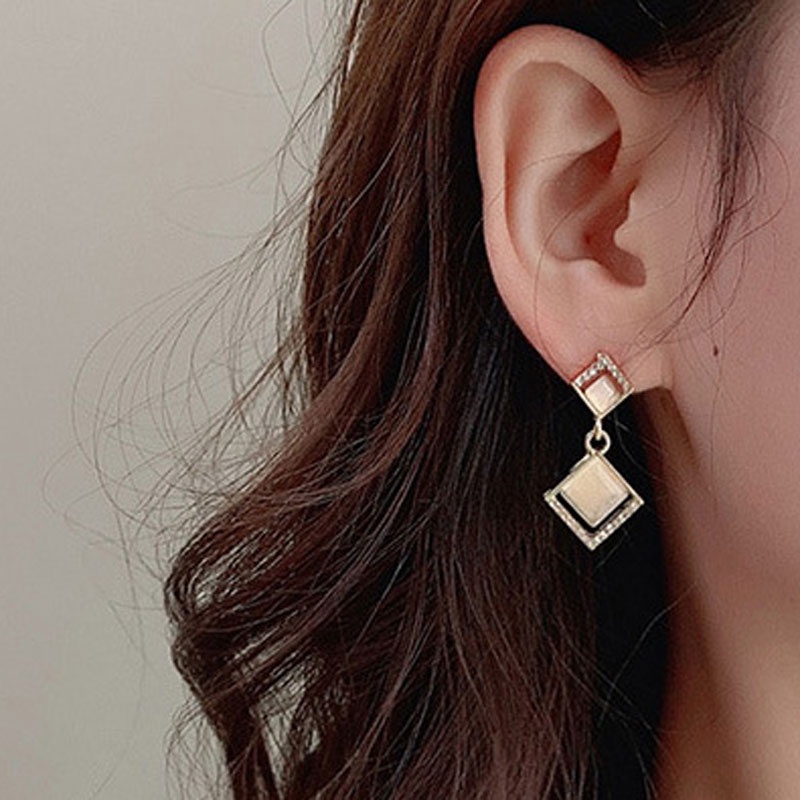 Bông tai, Khuyên tai nữ xinh xắn thời trang nhiều mẫu mã