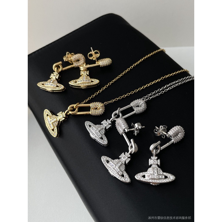 Khuyên Tai Kẹp Giấy VW 2021Ss VW