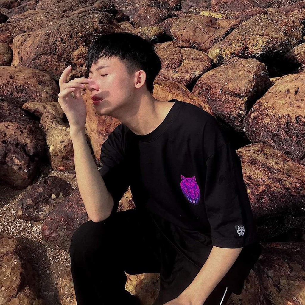 Áo thun unisex loang màu freesize giao ngẫu nhiên.