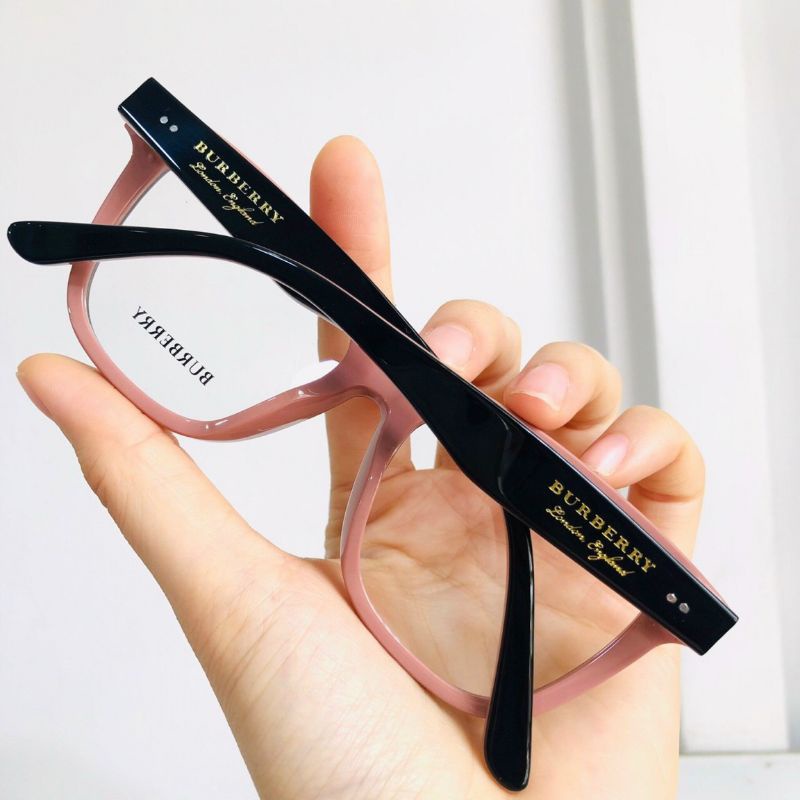 Kính burberry