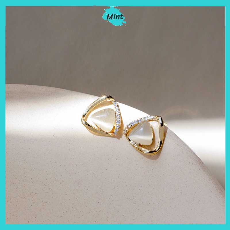 Bông Tai Nữ ❤️KHÔNG GÂY DỊ ỨNG❤️ Khuyên Tai Đá Mắt Mèo Hình Tam Giác Xinh Xắn Chuôi Bạc S925