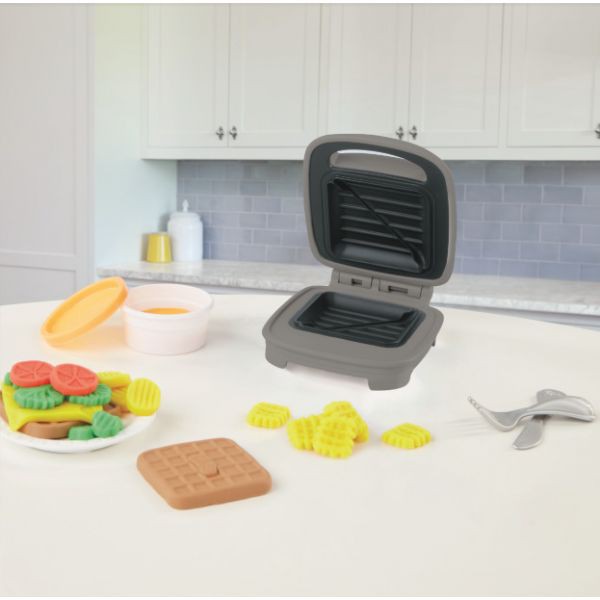 Bột nặn Playdoh Máy làm bánh sanwich E7623