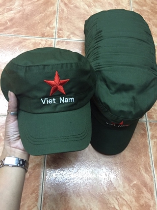 Mũ đỏ sao vàng