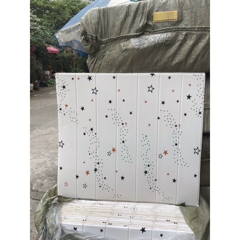 Xốp dán tường 3D giả gỗ kt 70*77cm | BigBuy360 - bigbuy360.vn