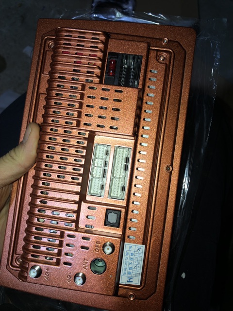 Sản phẩm gia đình làm: đầu màn 9ing redo 32G 2 râu an đờ roi chạy gắn sim