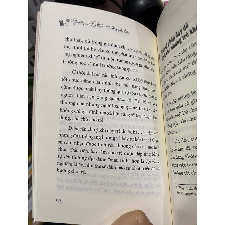 Sách - Cách khen cách mắng cách phạt con ( Thái hà )