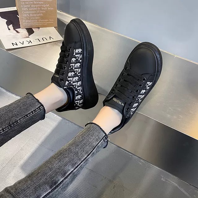 Giày sneaker nữ HAPU thời trang Dir , độn đế tôn dáng SIÊU HOT 2021 ( 2 màu )