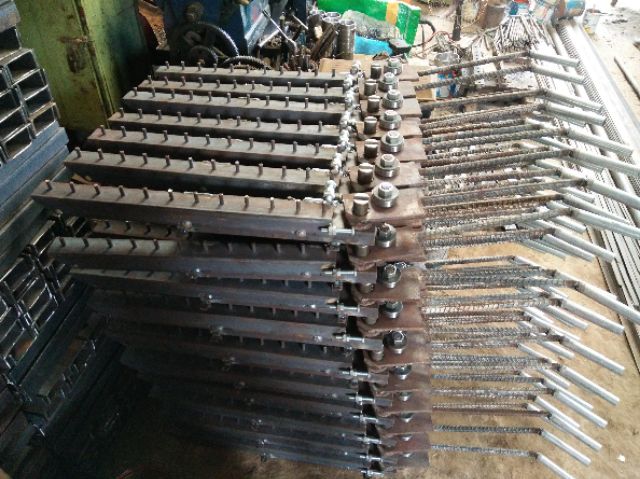 VAM UỐN ĐAI XÂY DỰNG