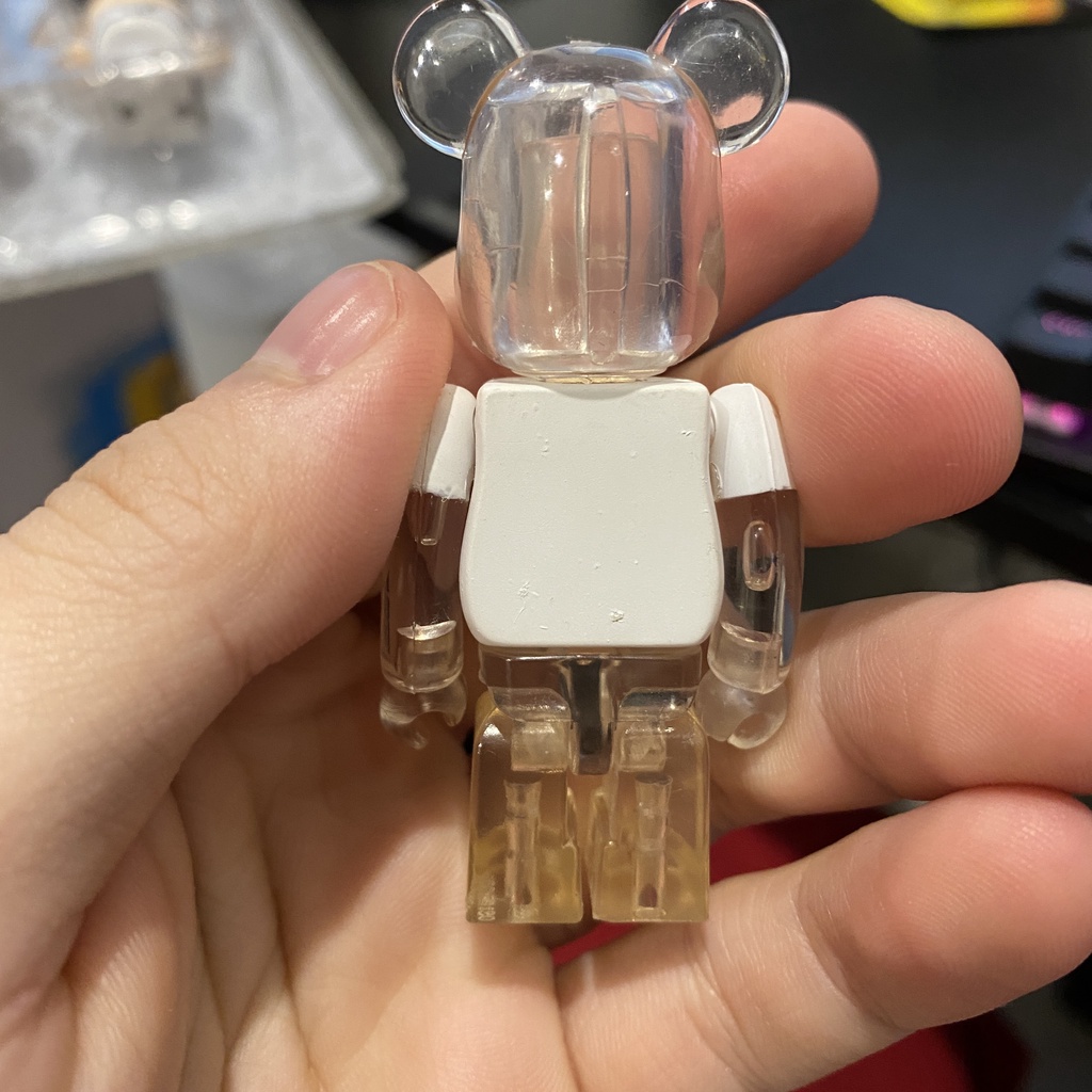 BEARBRICK SERIES 18 GENTLE MAN STANDUP CỰC ĐẸP - ĐỒ CHƠI SƯU TẦM NHẬT BẢN GIÁ TỐT - HÀNG CHÍNH HÃNG 100%