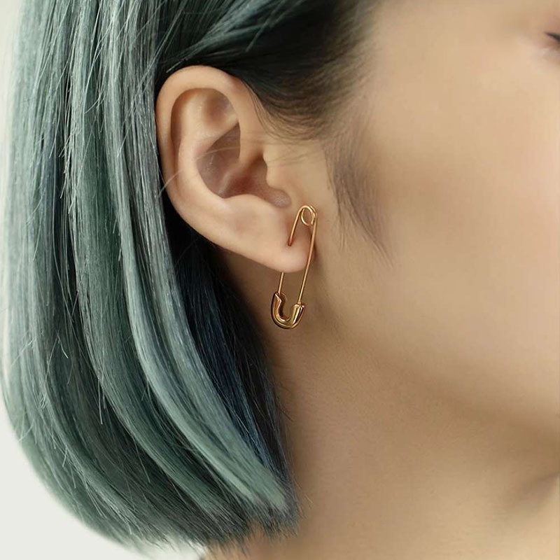 Bông tai titan unisex kiểu kim tây độc lạ không gỉ UE2213 1 ĐÔI