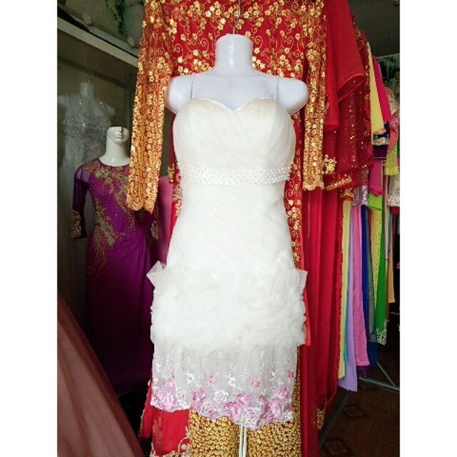 Thanh lý đầm ôm như hình