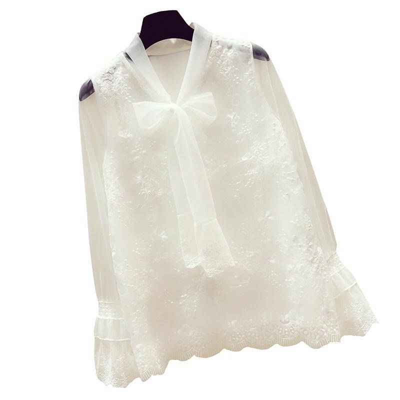 Áo ren dáng rộng thắt nơ nữ tính duyên dáng hợp thời trang 2019 | BigBuy360 - bigbuy360.vn