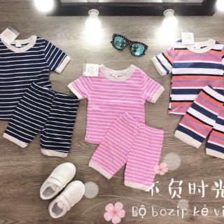 Bộ kẻ sọc ngang cho bé