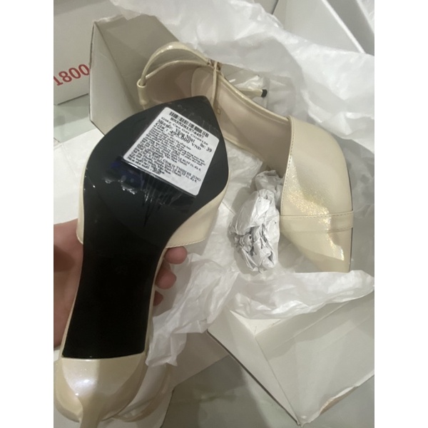 Giày cao gót Juno size 39 newtag